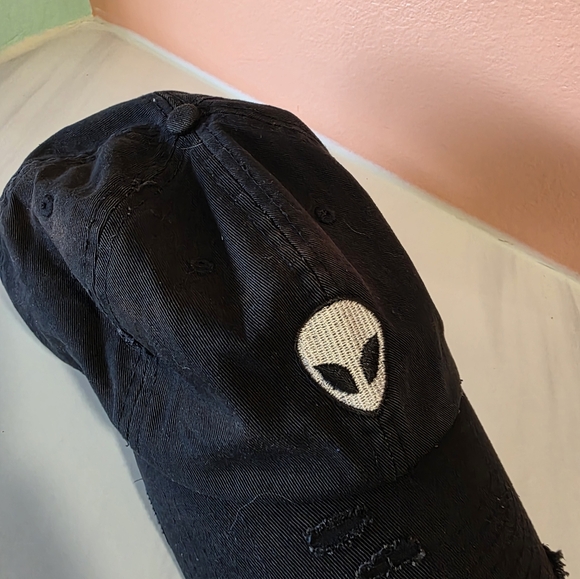 Edgy Black Alien Embroidered Cap Kbethos Vintage Distressed Baseball Hat - Picture 4 of 12